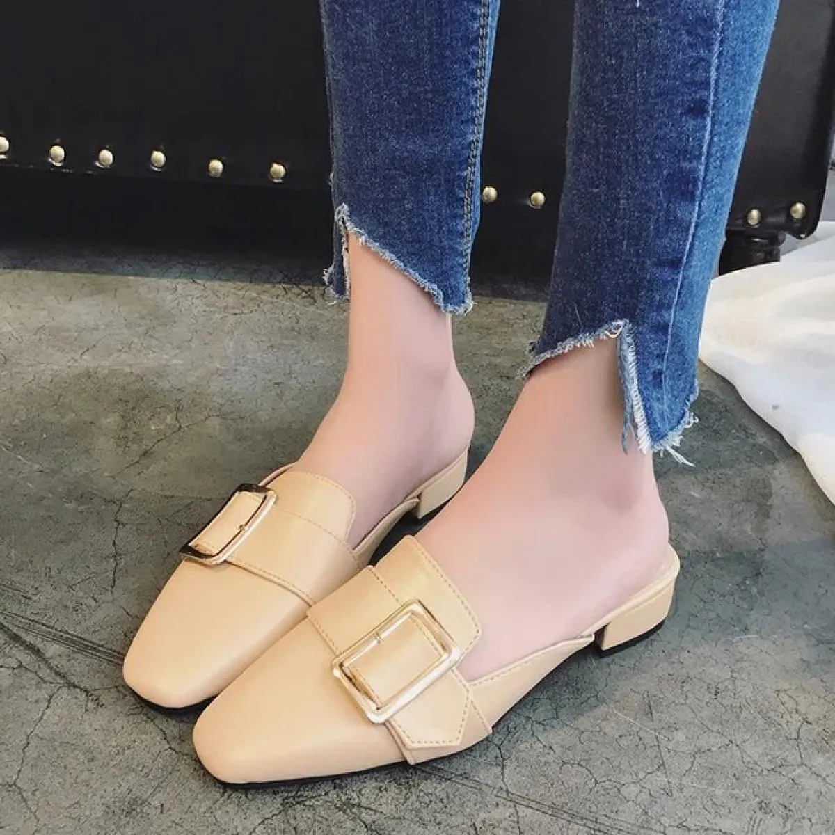 Designer Mules Women Slipper Taglia 41 Nuove pantofole Mules scarpe basse a punta